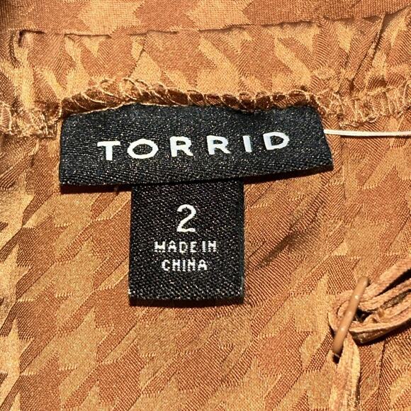 Woman’s Torrid Tea Length Woven Jacquard Lace Trim Cami Dress Size 2 - Picture 7 of 9